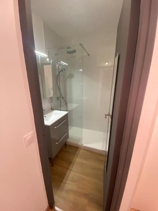 Studio Moderne Et Cosy Avec Balcon Et Parking Appartement Périgueux Buitenkant foto
